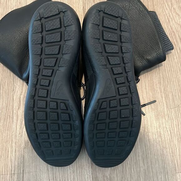 Nike Womens Roshe Two Hi Flyknit Slouch Leather Boots Size 10, Black Gray 861708 - Picture 13 of 15